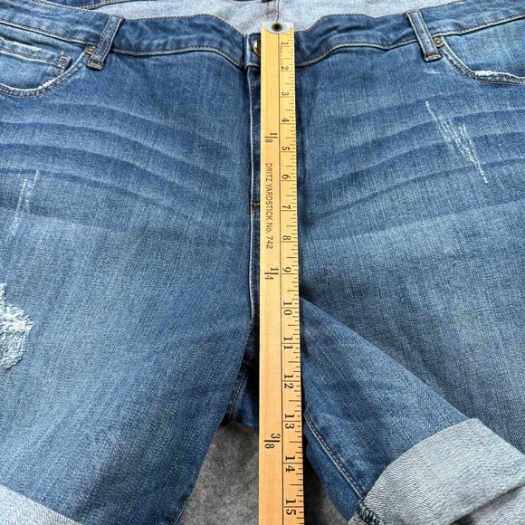 NWT Kut from the Kloth Women's 22W Katy Boyfriend Cotton Denim Shorts‎ - Picture 5 of 8